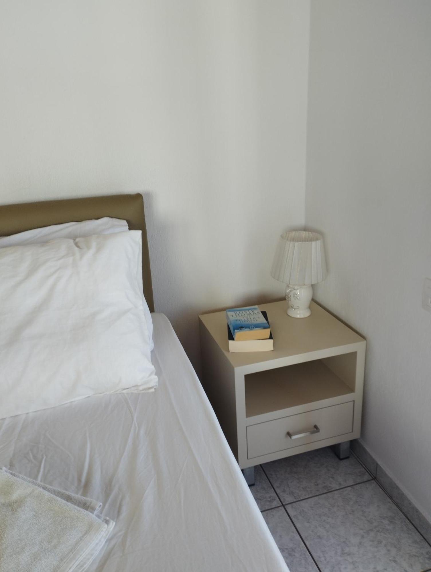My Sisters House Apartment