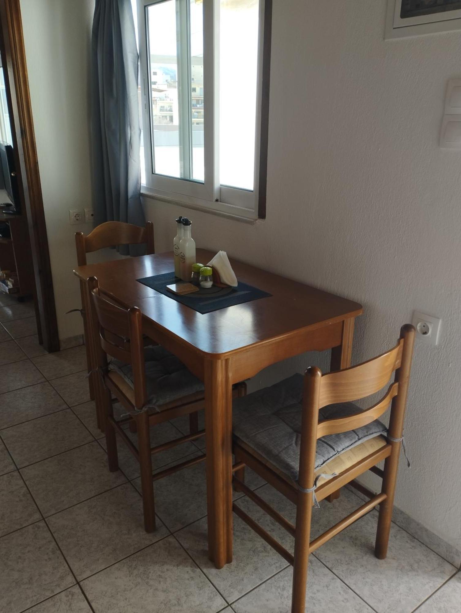 My Sisters House Apartment