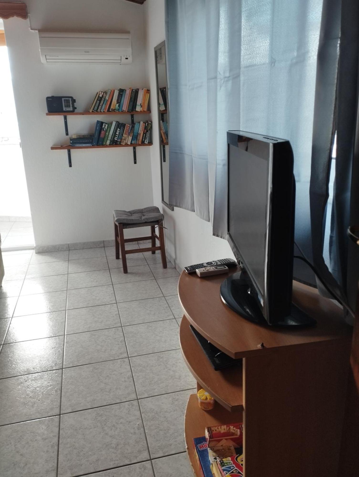 公寓 My Sisters House *